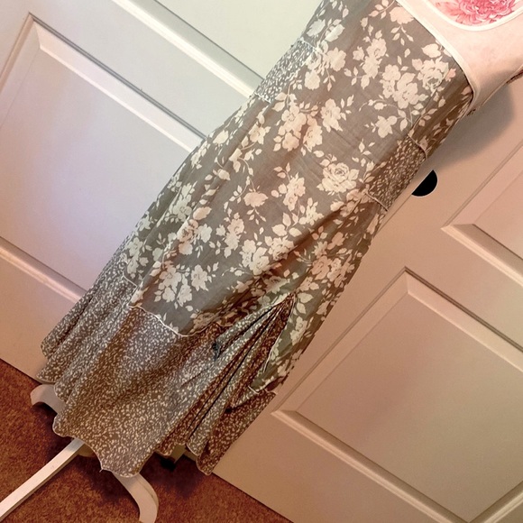 Deco e vous & nous 100% cotton, hidden side zipper for formed fit. Bust 17”-zip - Picture 1 of 8